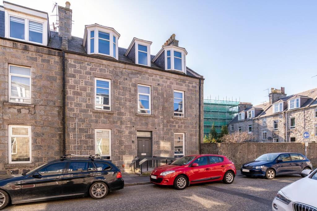 Remodelled Luxury 3 Bed Apartment Aberdeen Exterior photo